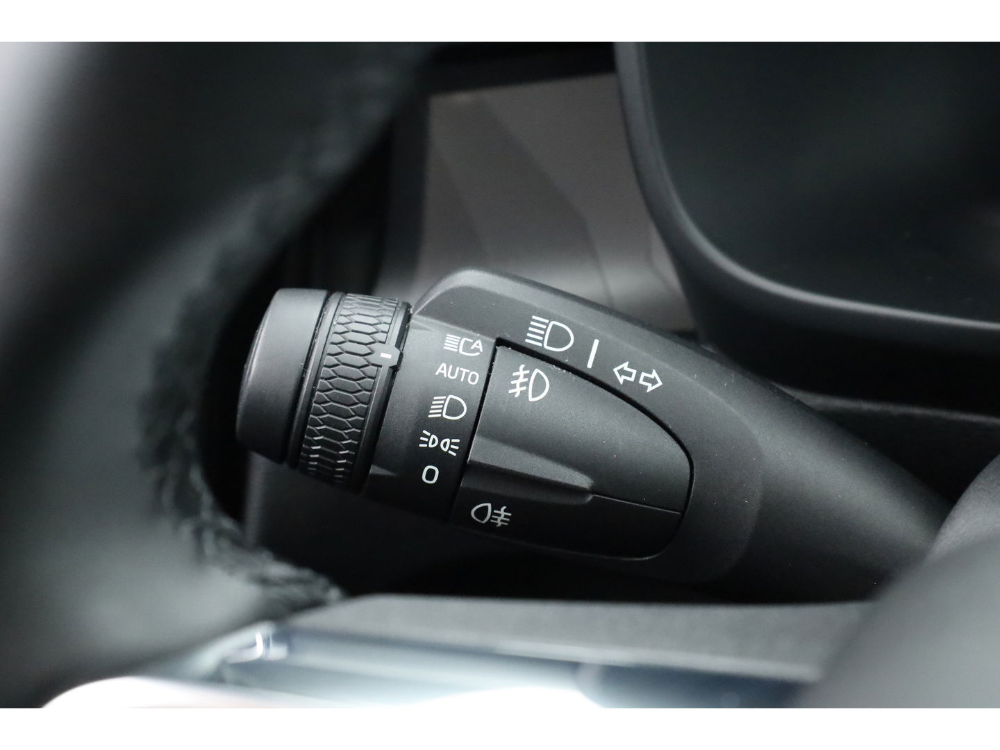 Volvo C40 Recharge Twin Ultimate 78 kWh |408 PK | Pano | 360 camera | H&K Audio | Elek. stoelen | Warmtepomp