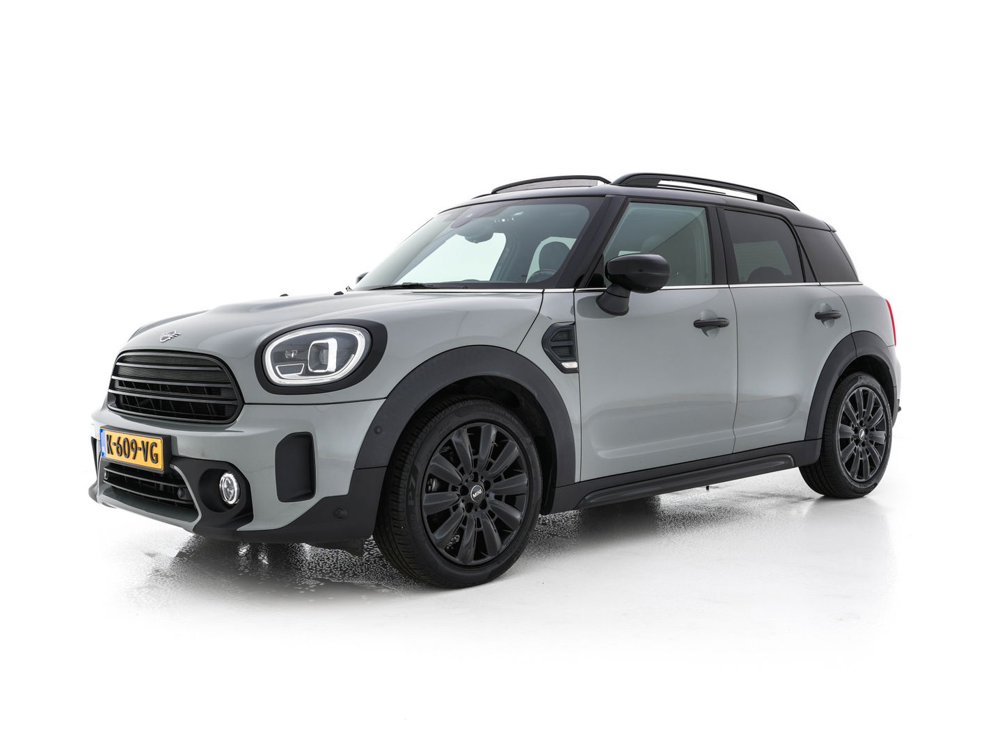 MINI Countryman 1.5 Cooper Boardwalk Edition (INCL-BTW) Aut. *PANO | HEAD-UP | ADAPTIVE-CRUISE | LUXURY-LEATHER | FULL-LED | HARMAN/KARDON | CAMERA | KEYLESS | HEATED-SPORTSEATS | AMBIENT-LIGHT | DAB+ | NAVI-FULLMAP | ECC | PDC | DIGI-C