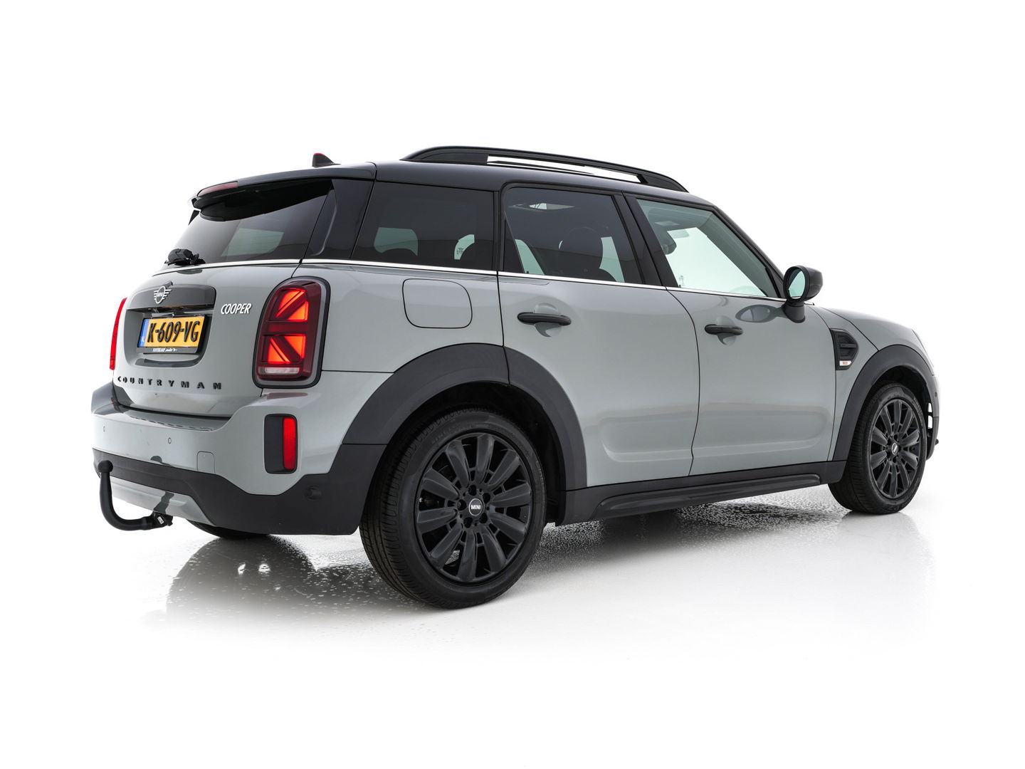 MINI Countryman 1.5 Cooper Boardwalk Edition (INCL-BTW) Aut. *PANO | HEAD-UP | ADAPTIVE-CRUISE | LUXURY-LEATHER | FULL-LED | HARMAN/KARDON | CAMERA | KEYLESS | HEATED-SPORTSEATS | AMBIENT-LIGHT | DAB+ | NAVI-FULLMAP | ECC | PDC | DIGI-C