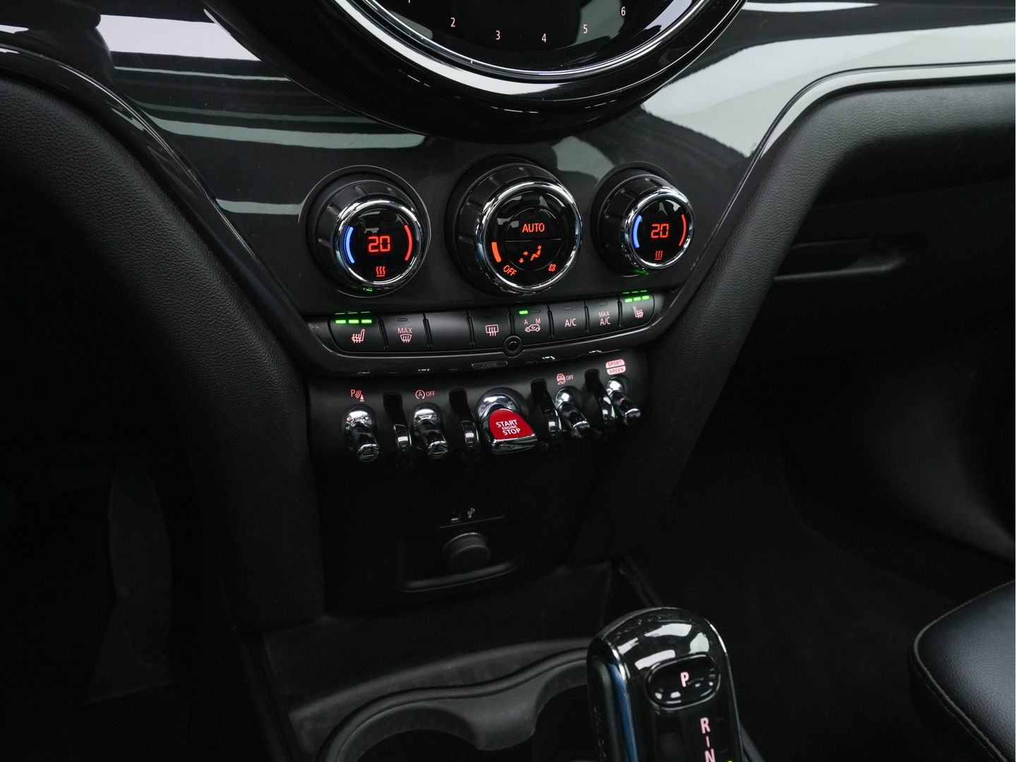 MINI Countryman 1.5 Cooper Boardwalk Edition (INCL-BTW) Aut. *PANO | HEAD-UP | ADAPTIVE-CRUISE | LUXURY-LEATHER | FULL-LED | HARMAN/KARDON | CAMERA | KEYLESS | HEATED-SPORTSEATS | AMBIENT-LIGHT | DAB+ | NAVI-FULLMAP | ECC | PDC | DIGI-C