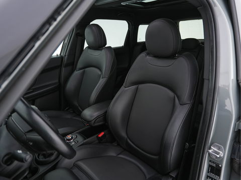 MINI Countryman 1.5 Cooper Boardwalk Edition (INCL-BTW) Aut. *PANO | HEAD-UP | ADAPTIVE-CRUISE | LUXURY-LEATHER | FULL-LED | HARMAN/KARDON | CAMERA | KEYLESS | HEATED-SPORTSEATS | AMBIENT-LIGHT | DAB+ | NAVI-FULLMAP | ECC | PDC | DIGI-C