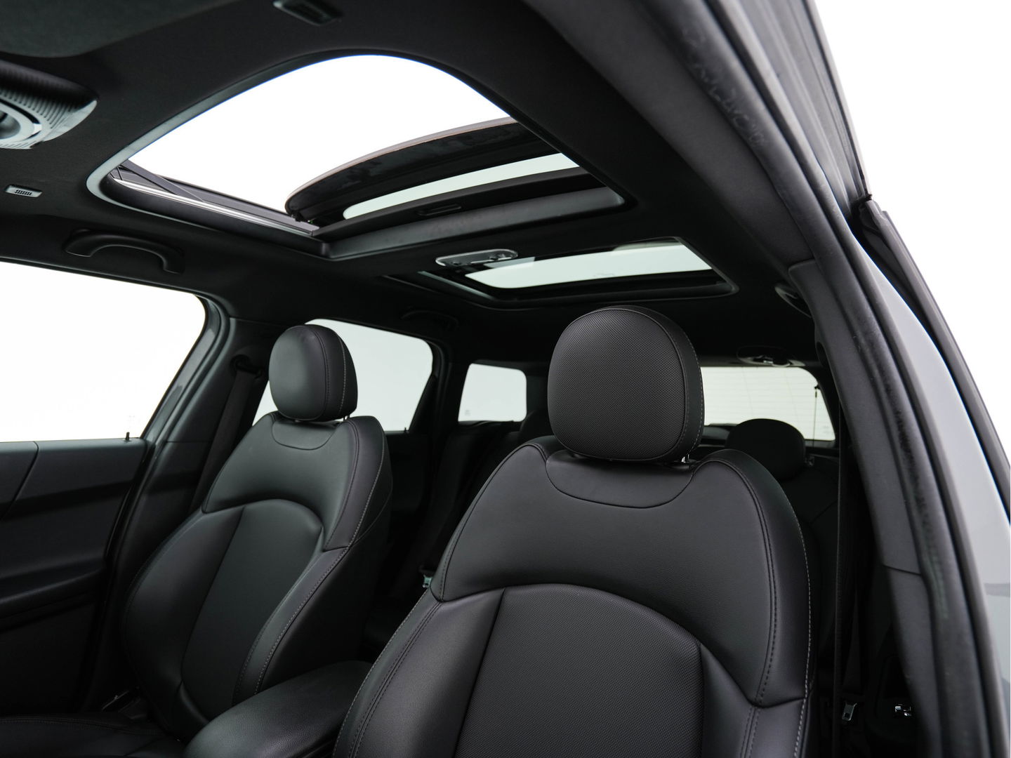 MINI Countryman 1.5 Cooper Boardwalk Edition (INCL-BTW) Aut. *PANO | HEAD-UP | ADAPTIVE-CRUISE | LUXURY-LEATHER | FULL-LED | HARMAN/KARDON | CAMERA | KEYLESS | HEATED-SPORTSEATS | AMBIENT-LIGHT | DAB+ | NAVI-FULLMAP | ECC | PDC | DIGI-C