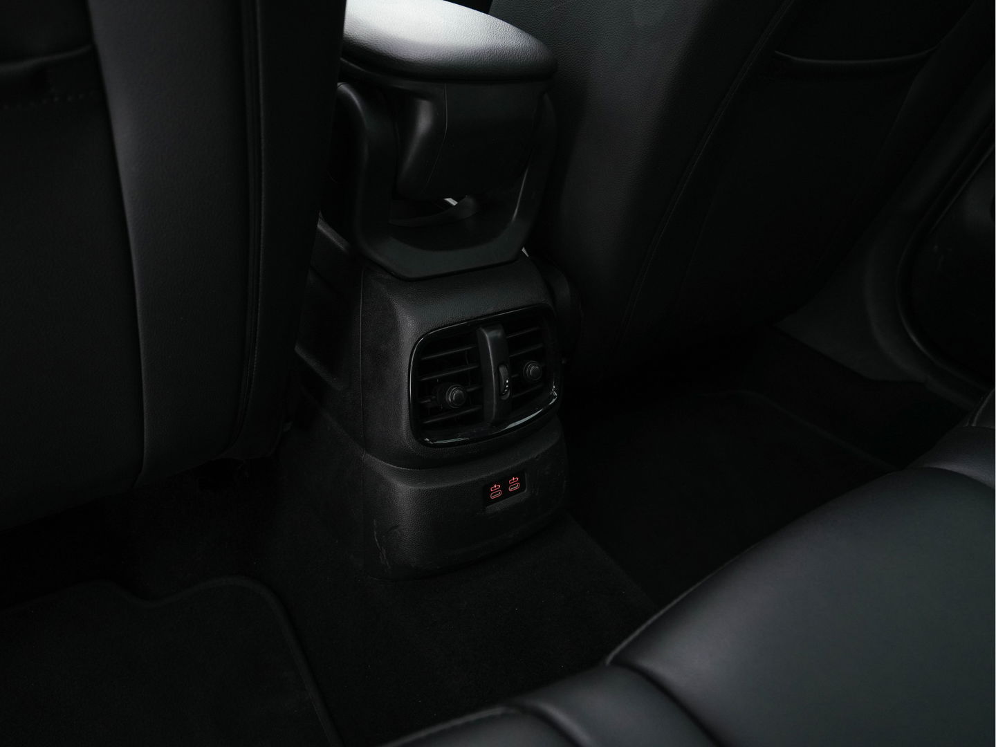 MINI Countryman 1.5 Cooper Boardwalk Edition (INCL-BTW) Aut. *PANO | HEAD-UP | ADAPTIVE-CRUISE | LUXURY-LEATHER | FULL-LED | HARMAN/KARDON | CAMERA | KEYLESS | HEATED-SPORTSEATS | AMBIENT-LIGHT | DAB+ | NAVI-FULLMAP | ECC | PDC | DIGI-C