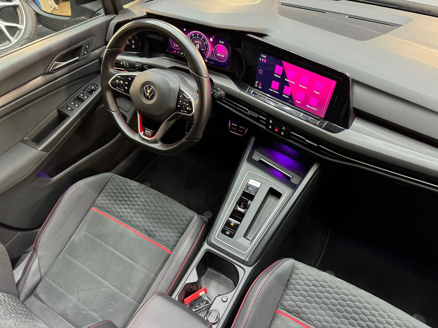 Volkswagen Golf 2.0 TSI GTI Clubsport Pano|IQ|Sfeer|Camera