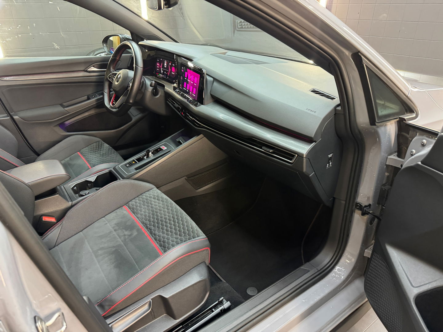 Volkswagen Golf 2.0 TSI GTI Clubsport Pano|IQ|Sfeer|Camera