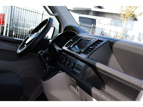 Volkswagen Transporter 2.0 TDI L2H1 DC PB Edition Carplay, Trekhaak, Airco, 150pk, Multimedia, Euro 6,Uniek!