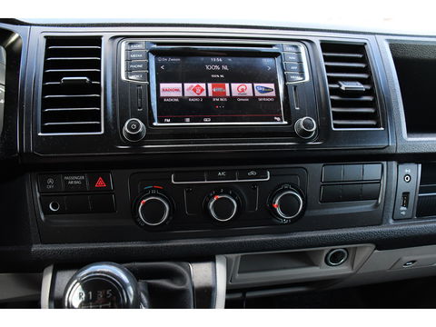 Volkswagen Transporter 2.0 TDI L2H1 DC PB Edition Carplay, Trekhaak, Airco, 150pk, Multimedia, Euro 6,Uniek!
