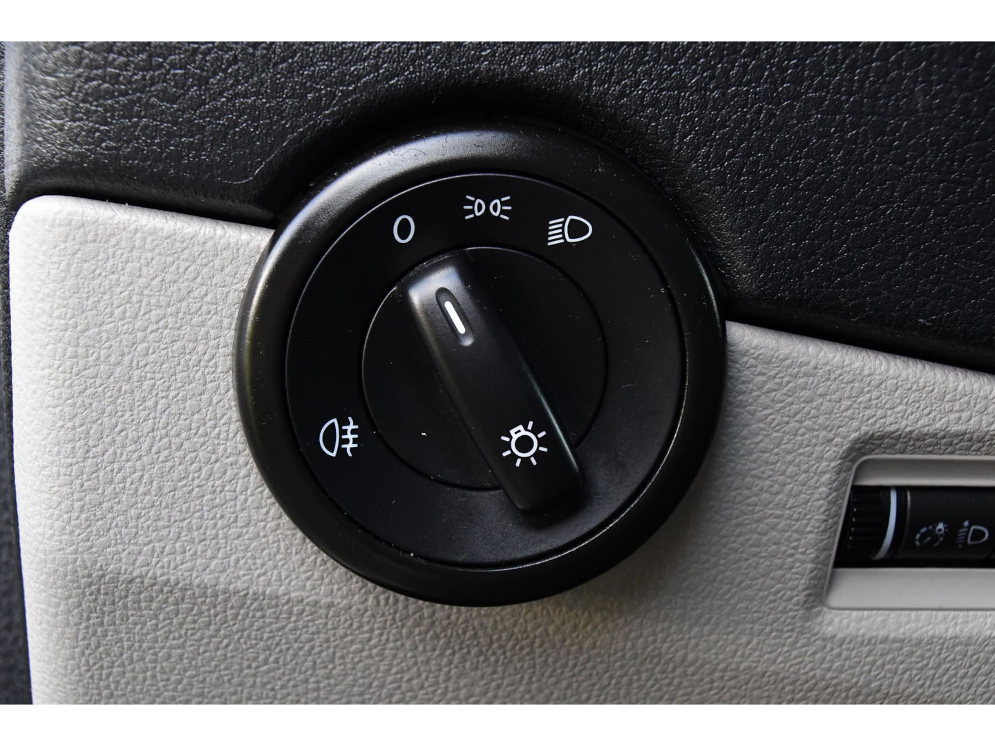Volkswagen Transporter 2.0 TDI L2H1 DC PB Edition Carplay, Trekhaak, Airco, 150pk, Multimedia, Euro 6,Uniek!