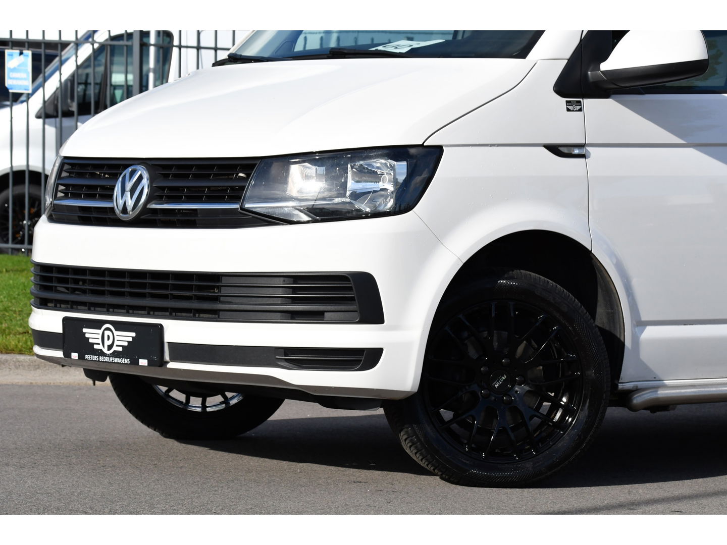 Volkswagen Transporter 2.0 TDI L2H1 DC PB Edition Carplay, Trekhaak, Airco, 150pk, Multimedia, Euro 6,Uniek!