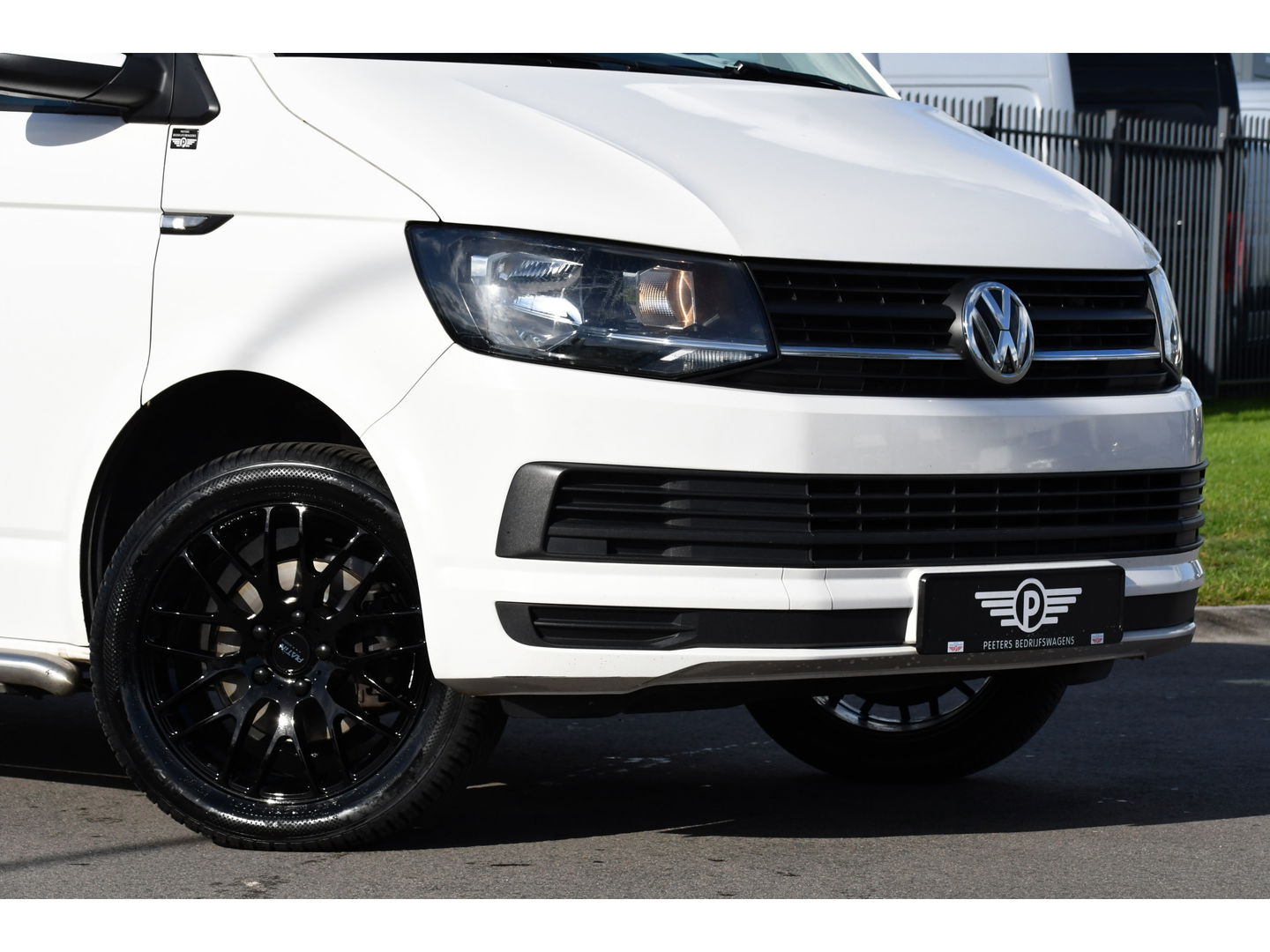 Volkswagen Transporter 2.0 TDI L2H1 DC PB Edition Carplay, Trekhaak, Airco, 150pk, Multimedia, Euro 6,Uniek!
