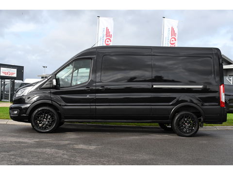 Ford Transit 350 2.0 TDCI L3H2 RWD Black Edition Adaptieve Cruise, Camera, 3500kg Trekhaak, 2 x Schuifdeur, Carplay, Xenon, 165pk, Automaat, Uniek!