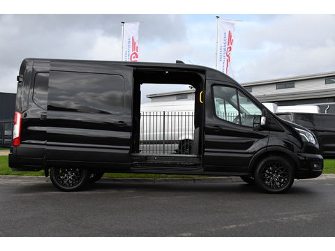 Ford Transit 350 2.0 TDCI L3H2 RWD Black Edition Adaptieve Cruise, Camera, 3500kg Trekhaak, 2 x Schuifdeur, Carplay, Xenon, 165pk, Automaat, Uniek!
