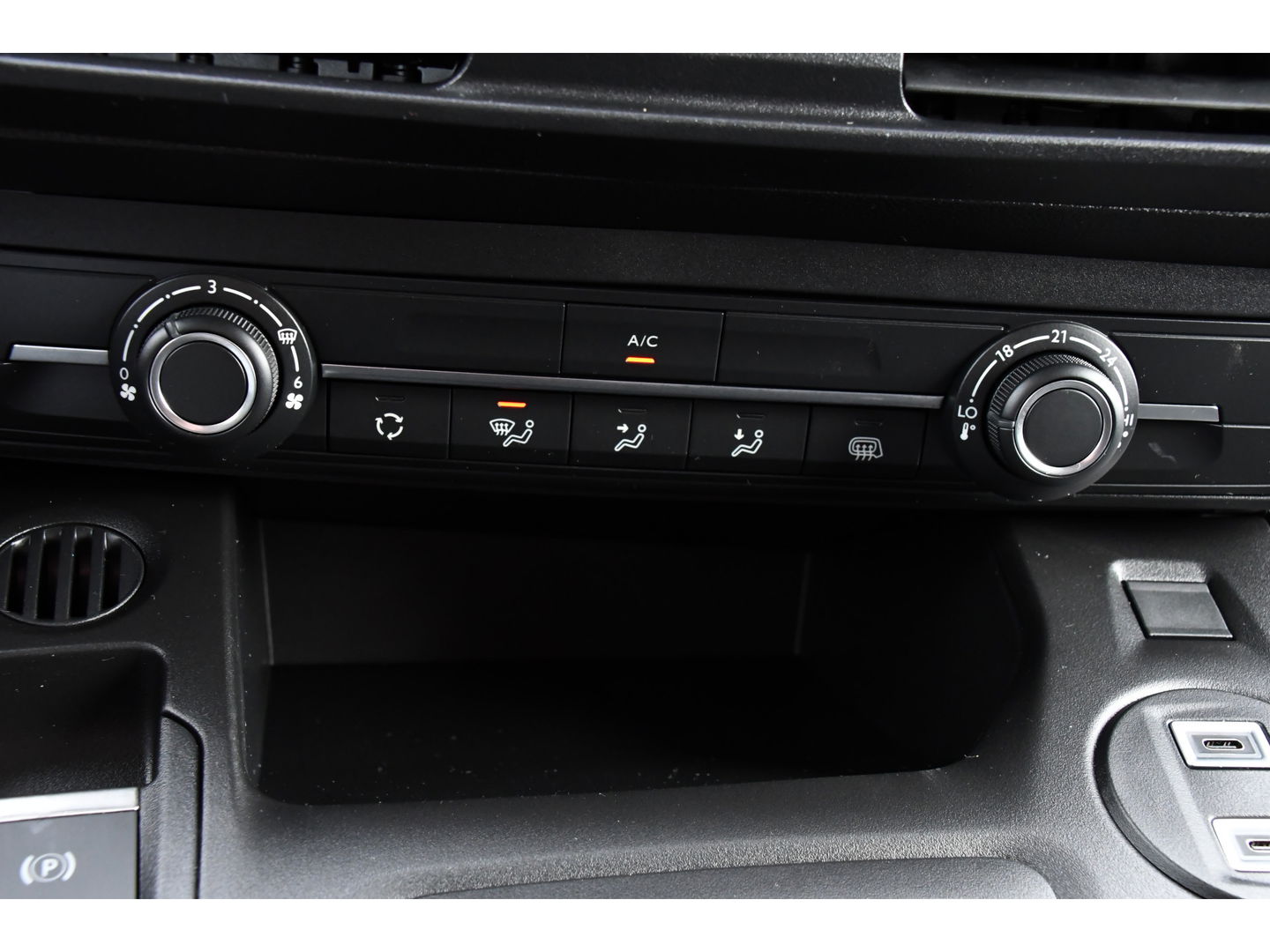 Toyota PROACE CITY Electric l2 50 kWh PB Edition 5 x Direct Leverbaar! Camera, Cruise, 2 x Schuifdeur, Carplay, 136pk,