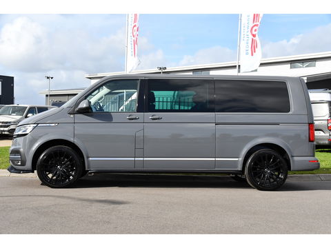 Volkswagen Transporter 2.0 TDI L2H1 DC Caravelle Full options! Adaptieve Cruise, Virtual, Carplay, LED, 204PK, 2 x Schuifdeur, Clima, Stoelverwarming, Trekhaak, Uniek! Bulli