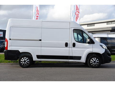 Peugeot Boxer 2.2 BlueHDi 120 L2H2 Premium Cruise, NAVI, Sensoren, Trekhaak, Multimedia, 120pk, Uniek!