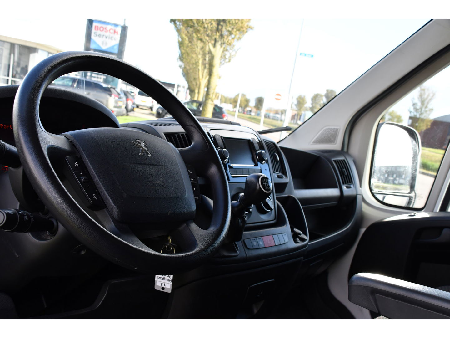 Peugeot Boxer 2.2 BlueHDi 120 L2H2 Premium Cruise, NAVI, Sensoren, Trekhaak, Multimedia, 120pk, Uniek!