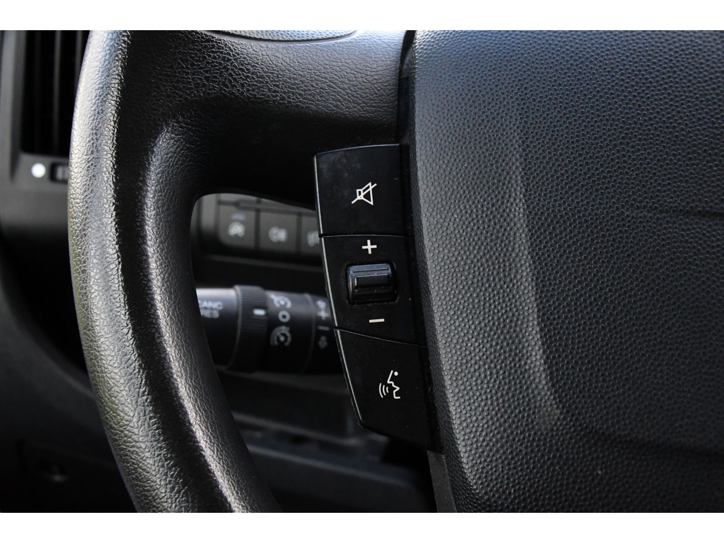 Peugeot Boxer 2.2 BlueHDi 120 L2H2 Premium Cruise, NAVI, Sensoren, Trekhaak, Multimedia, 120pk, Uniek!