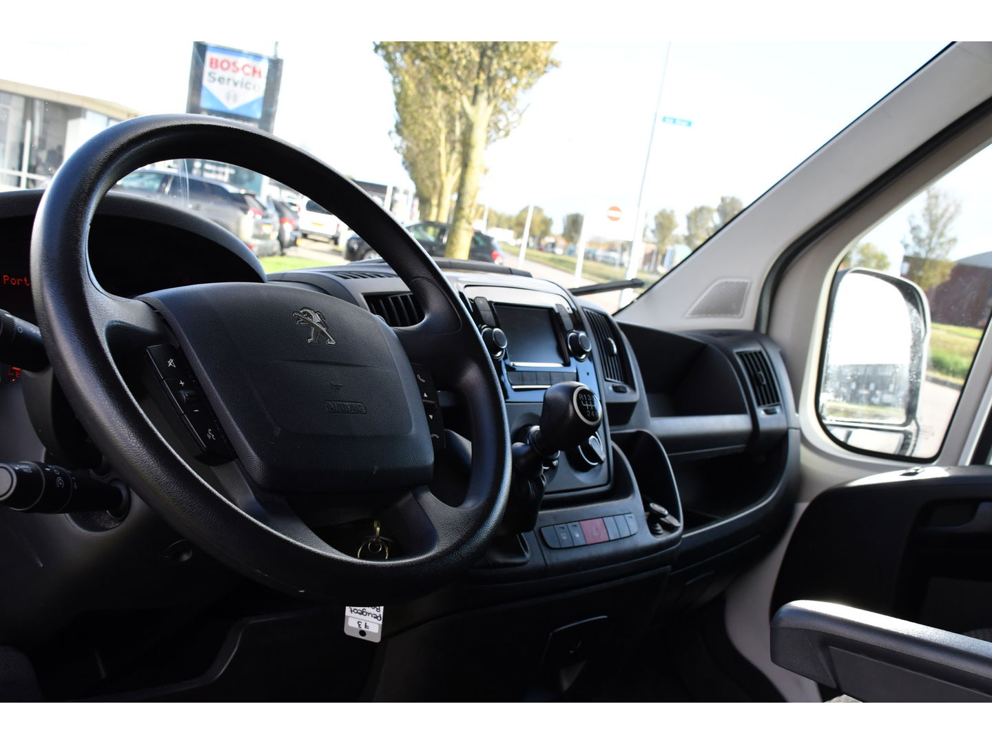 Peugeot Boxer 2.2 BlueHDi 120 L2H2 Premium Cruise, NAVI, Sensoren, Trekhaak, Multimedia, 120pk, Uniek!