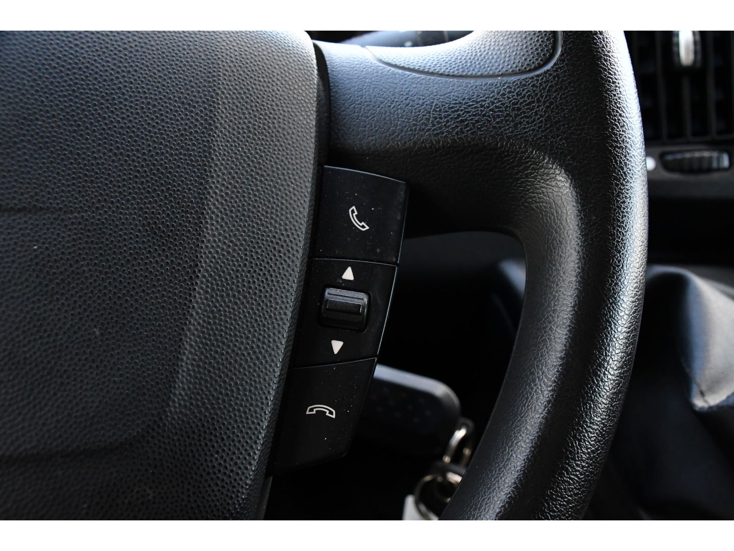 Peugeot Boxer 2.2 BlueHDi 120 L2H2 Premium Cruise, NAVI, Sensoren, Trekhaak, Multimedia, 120pk, Uniek!