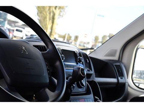 Peugeot Boxer 2.2 BlueHDi 120 L2H2 Premium Cruise, NAVI, Sensoren, Trekhaak, Multimedia, 120pk, Uniek!