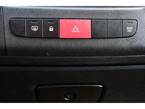 Peugeot Boxer 2.2 BlueHDi 120 L2H2 Premium Cruise, NAVI, Sensoren, Trekhaak, Multimedia, 120pk, Uniek!