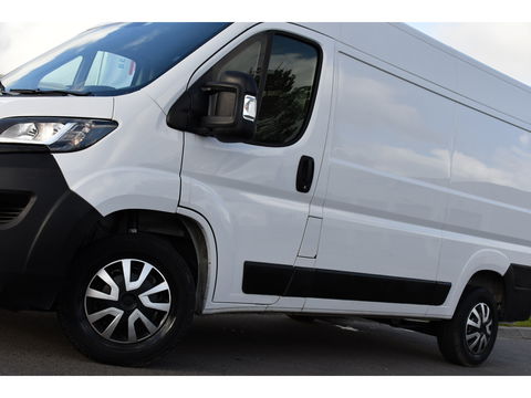 Peugeot Boxer 2.2 BlueHDi 120 L2H2 Premium Cruise, NAVI, Sensoren, Trekhaak, Multimedia, 120pk, Uniek!