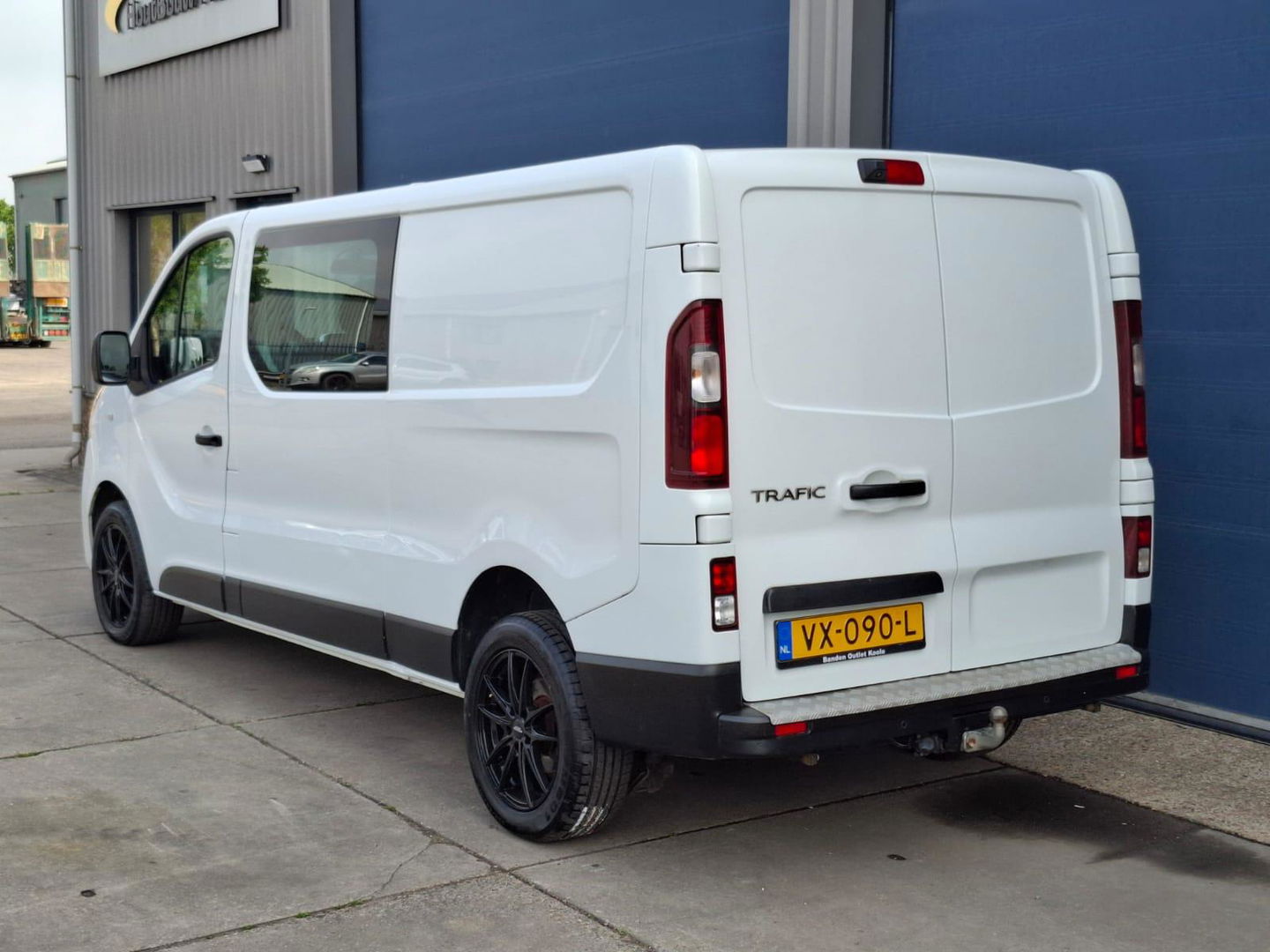Renault Trafic 1.6 dCi T29 L2H1 DC Comfort DUBBEL CABINE / AIRCO / TREKHAAK / N.A.P / NAVI / MARGE