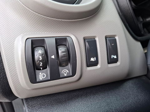Renault Trafic 1.6 dCi T29 L2H1 DC Comfort DUBBEL CABINE / AIRCO / TREKHAAK / N.A.P / NAVI / MARGE