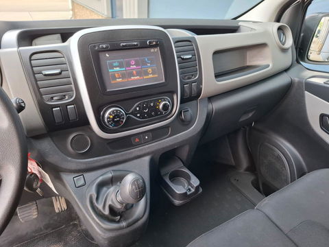 Renault Trafic 1.6 dCi T29 L2H1 DC Comfort DUBBEL CABINE / AIRCO / TREKHAAK / N.A.P / NAVI / MARGE