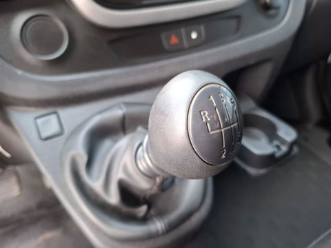Renault Trafic 1.6 dCi T29 L2H1 DC Comfort DUBBEL CABINE / AIRCO / TREKHAAK / N.A.P / NAVI / MARGE