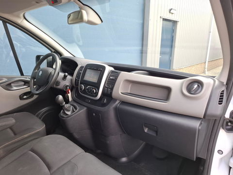 Renault Trafic 1.6 dCi T29 L2H1 DC Comfort DUBBEL CABINE / AIRCO / TREKHAAK / N.A.P / NAVI / MARGE