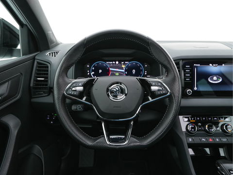 Škoda Karoq 1.5 TSI ACT Sportline (INCL-BTW) Aut. *PANO | DIGI-COCKPIT | ADAPTIVE-CRUISE | FULL-LED | BLIND-SPOT | HEATED-SPORTSEATS | CAMERA | AMBIENT-LIGHT | NAVI-FULLMAP | KEYLESS | DAB+ | SHIFT-PADDLES | PRIVACY-GLASS | .