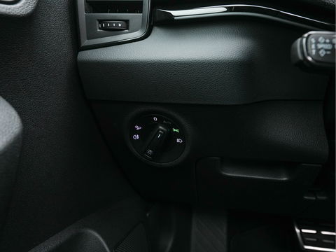 Škoda Karoq 1.5 TSI ACT Sportline (INCL-BTW) Aut. *PANO | DIGI-COCKPIT | ADAPTIVE-CRUISE | FULL-LED | BLIND-SPOT | HEATED-SPORTSEATS | CAMERA | AMBIENT-LIGHT | NAVI-FULLMAP | KEYLESS | DAB+ | SHIFT-PADDLES | PRIVACY-GLASS | .