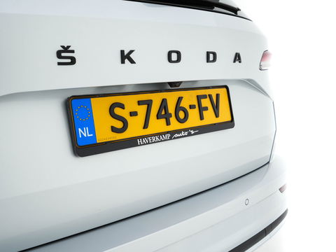 Škoda Karoq 1.5 TSI ACT Sportline (INCL-BTW) Aut. *PANO | DIGI-COCKPIT | ADAPTIVE-CRUISE | FULL-LED | BLIND-SPOT | HEATED-SPORTSEATS | CAMERA | AMBIENT-LIGHT | NAVI-FULLMAP | KEYLESS | DAB+ | SHIFT-PADDLES | PRIVACY-GLASS | .