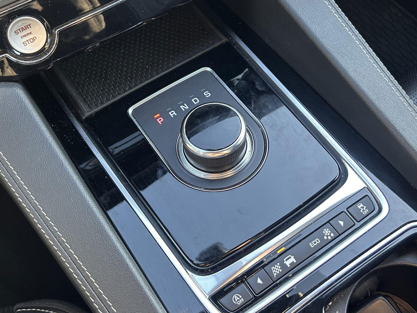 Jaguar F-PACE R-Sport | GRIJS KENTEKEN | Vol opties! | PANO | LED | Elektr. Verstelbare stoelen | Stuurverwarming