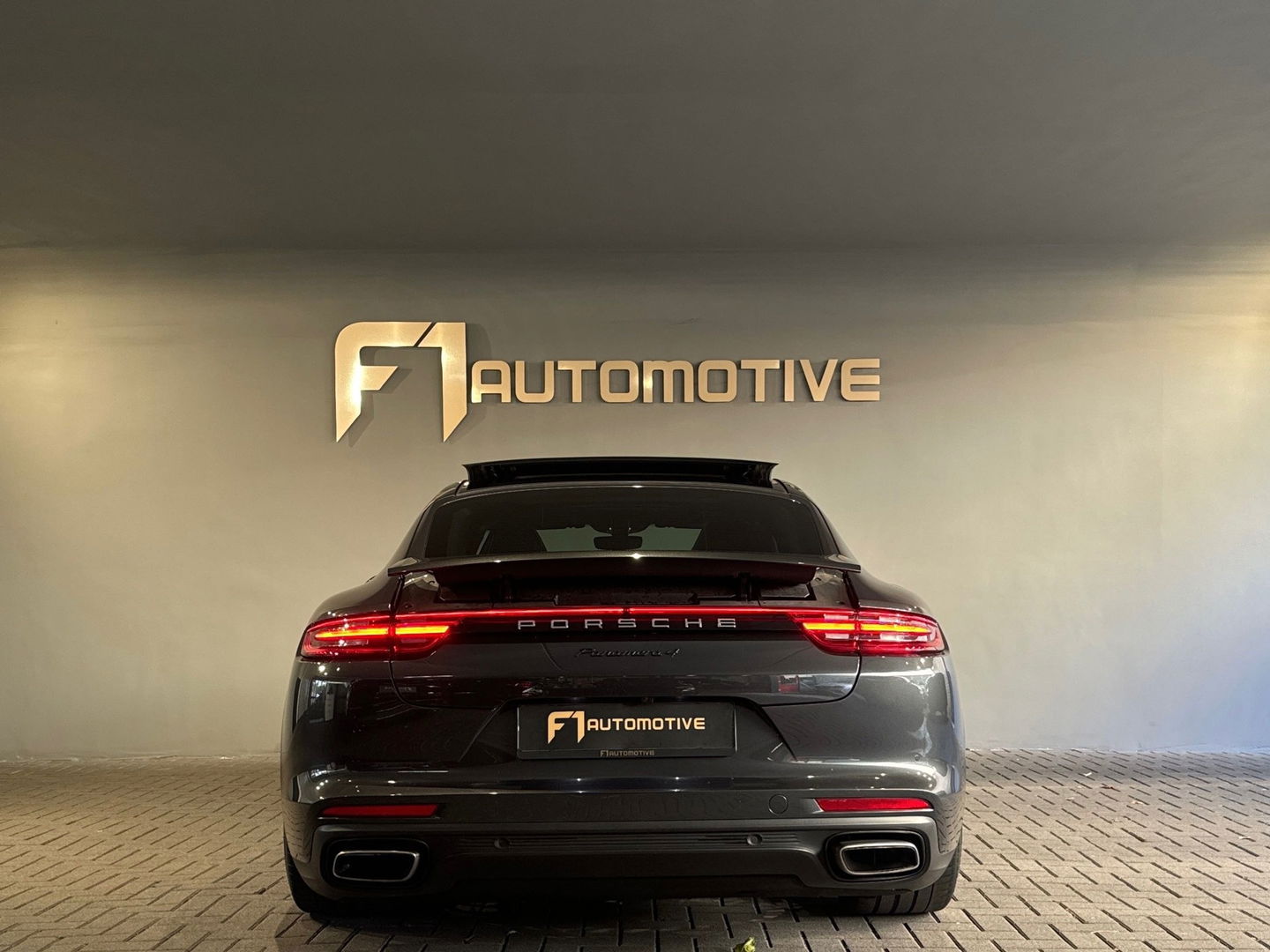 Porsche Panamera 3.0 4 Pano|Bose|18way|Keyless|Carbon|Memory