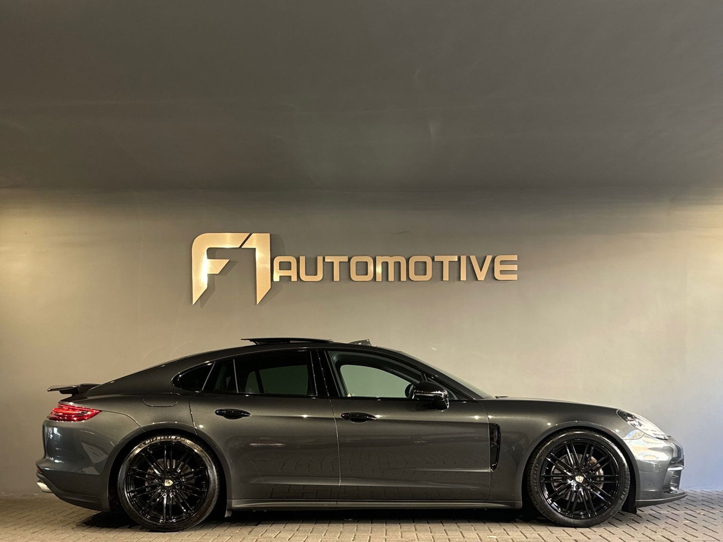 Porsche Panamera 3.0 4 Pano|Bose|18way|Keyless|Carbon|Memory