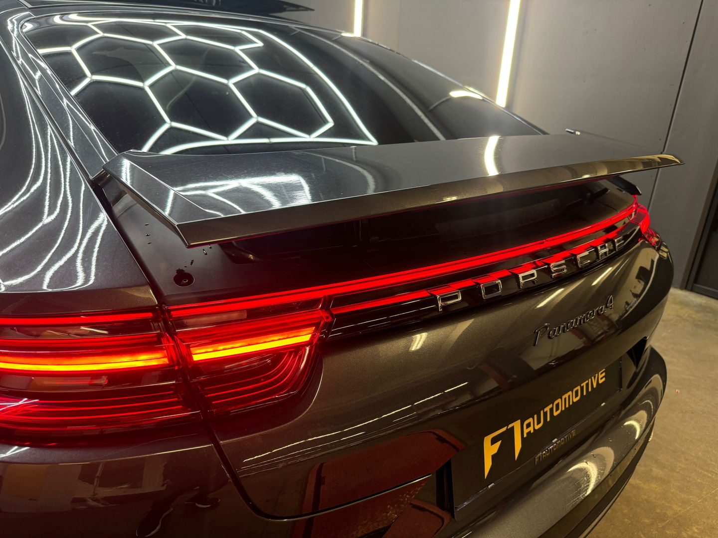 Porsche Panamera 3.0 4 Pano|Bose|18way|Keyless|Carbon|Memory