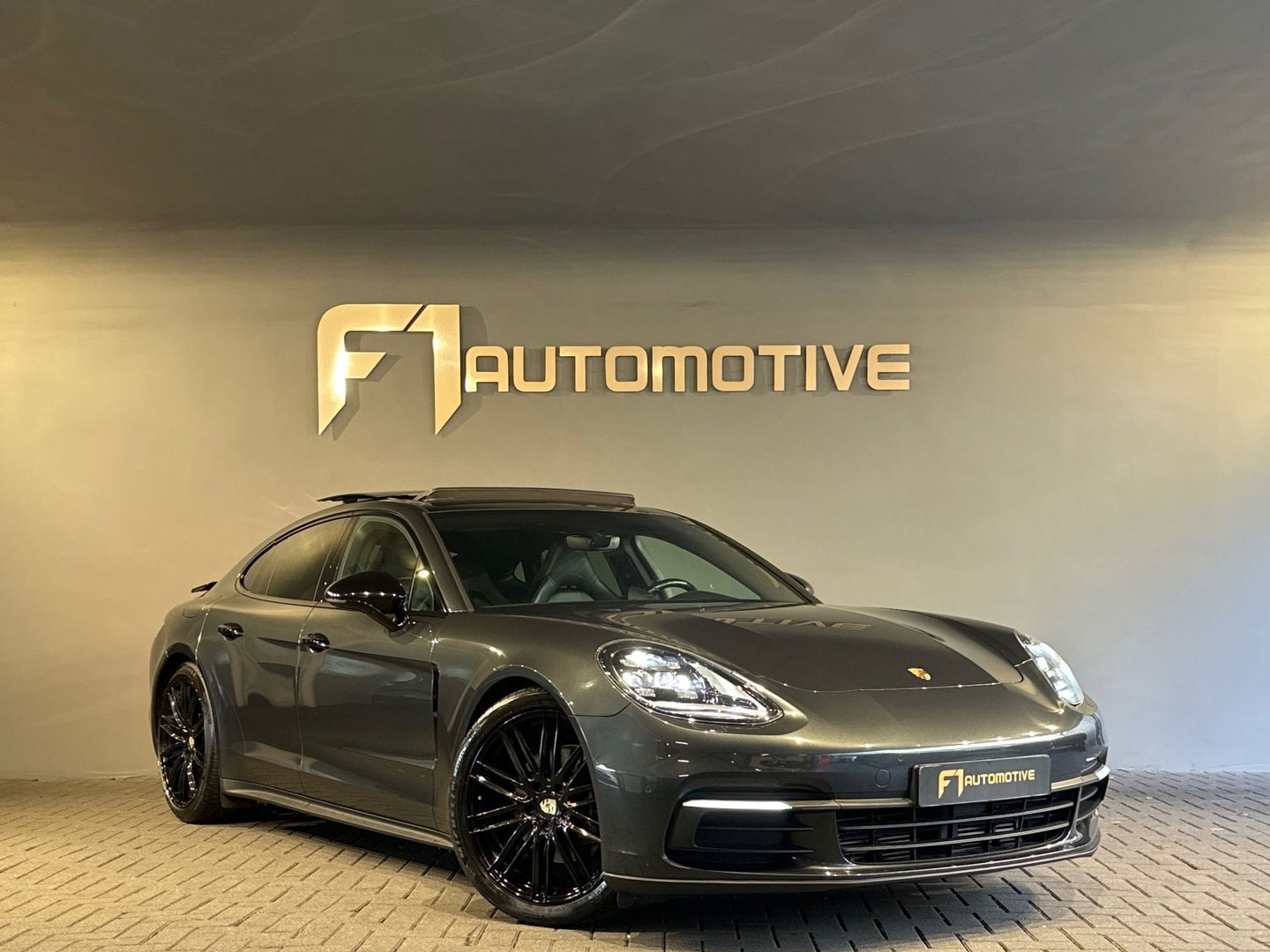Porsche Panamera 3.0 4 Pano|Bose|18way|Keyless|Carbon|Memory