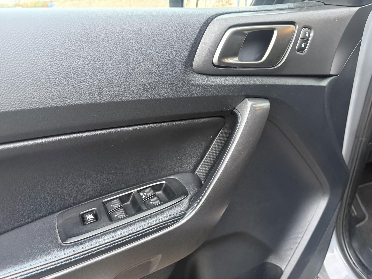 Ford Ranger 2.0 EcoBlue Wildtrak Rollertop l Dakdragers