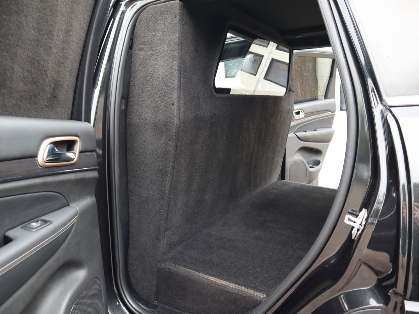 Jeep Grand Cherokee 3.0 CRD Overland - NL Auto - 3,5t KG Trekhaak - Grijs Kenteken