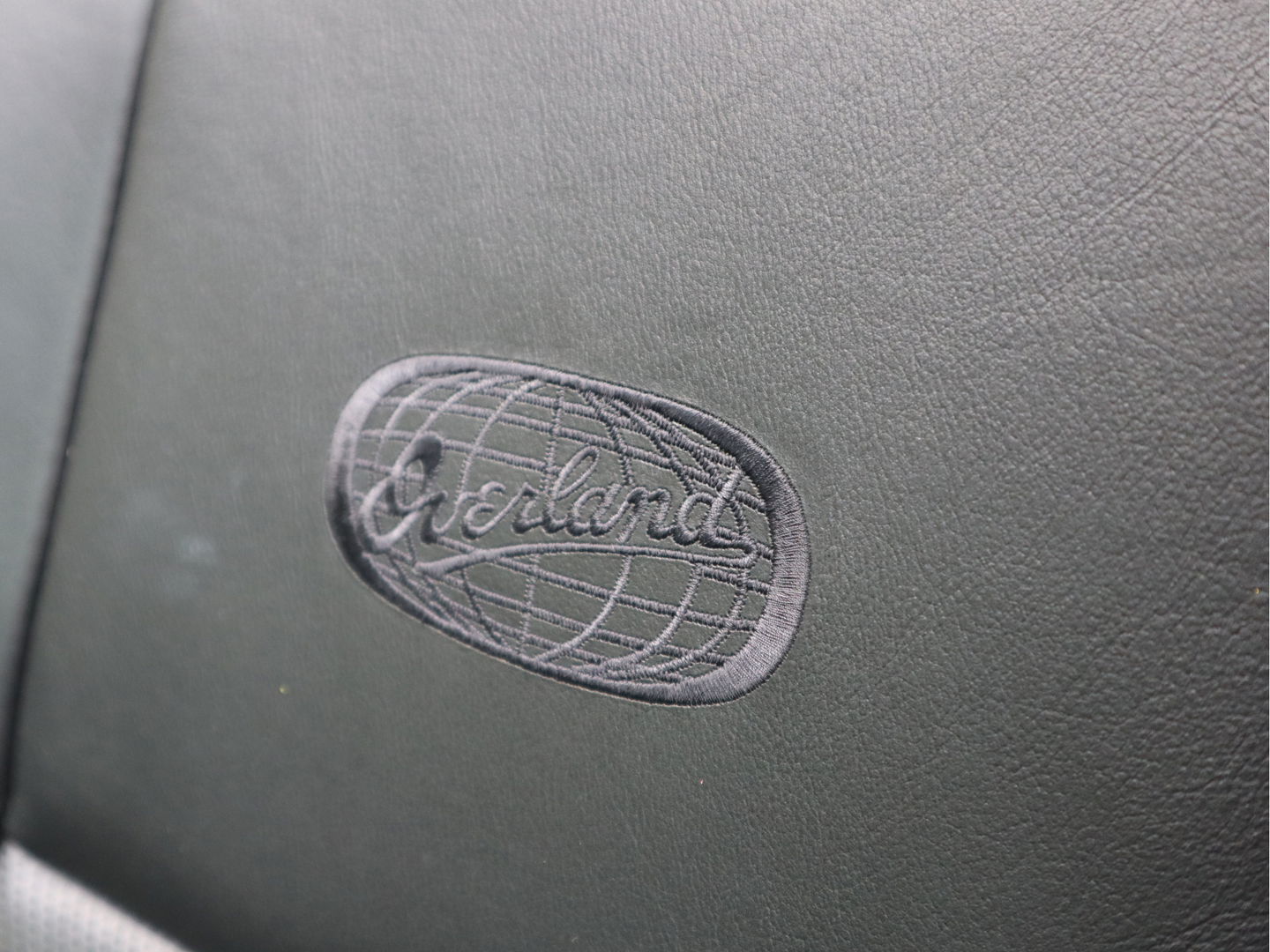 Jeep Grand Cherokee 3.0 CRD Overland - NL Auto - 3,5t KG Trekhaak - Grijs Kenteken