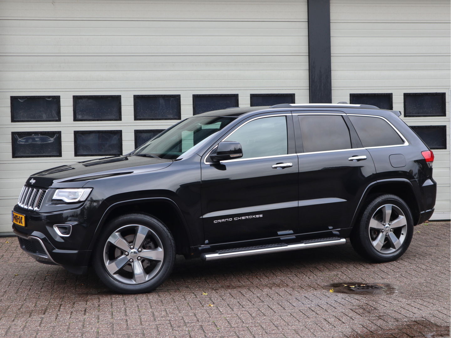 Jeep Grand Cherokee 3.0 CRD Overland - NL Auto - 3,5t KG Trekhaak - Grijs Kenteken
