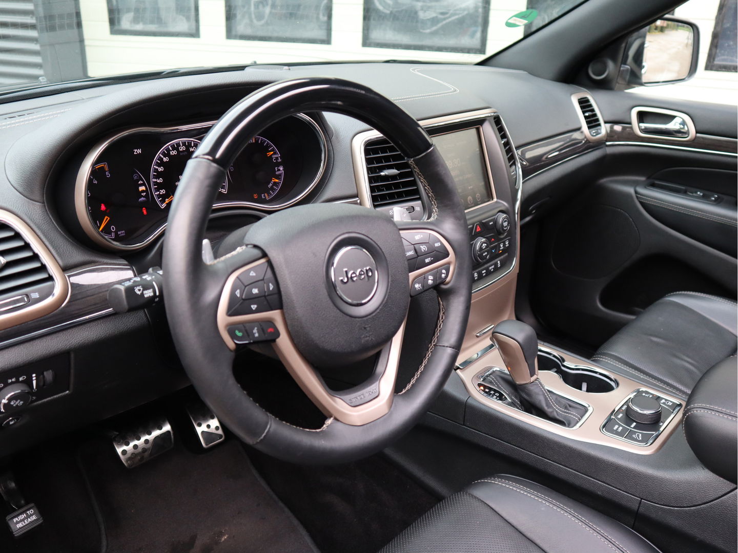 Jeep Grand Cherokee 3.0 CRD Overland - NL Auto - 3,5t KG Trekhaak - Grijs Kenteken