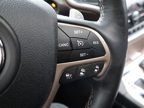 Jeep Grand Cherokee 3.0 CRD Overland - NL Auto - 3,5t KG Trekhaak - Grijs Kenteken