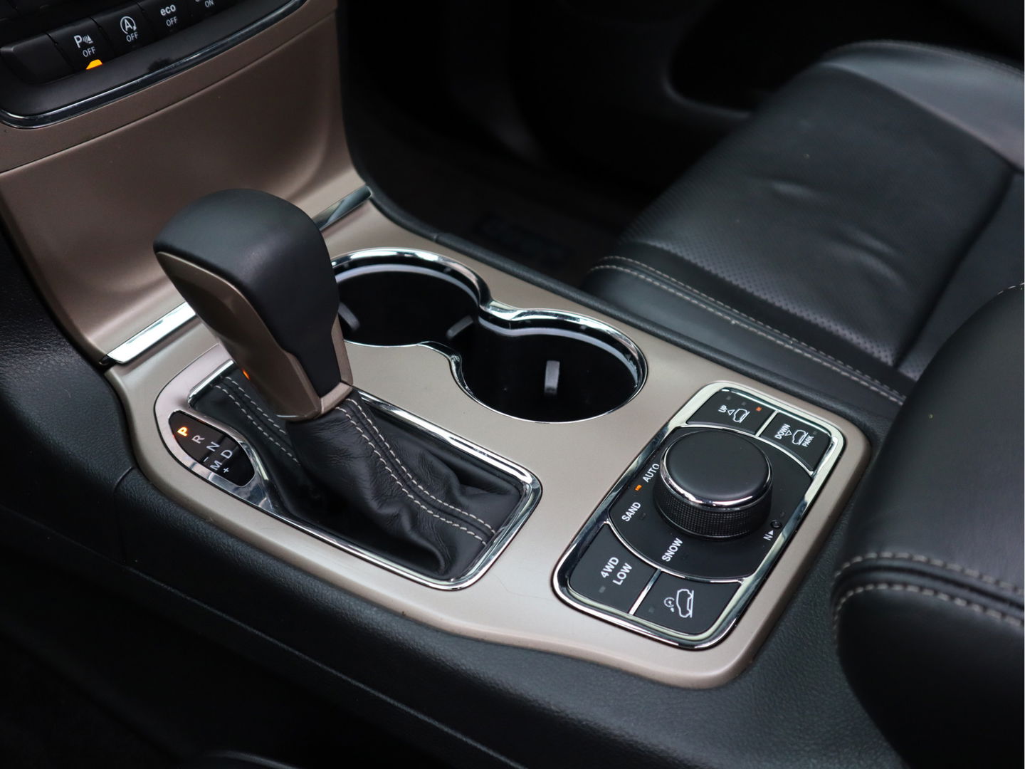 Jeep Grand Cherokee 3.0 CRD Overland - NL Auto - 3,5t KG Trekhaak - Grijs Kenteken