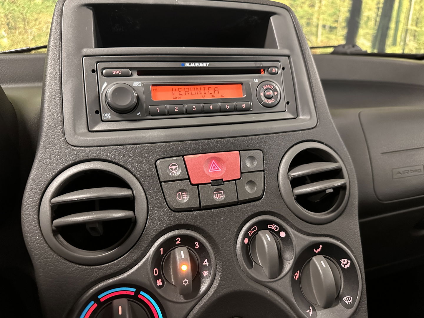 Fiat Panda 1.2 Edizione Cool | Origineel Nederlands | Airconditioning | Radio CD-Speler | Centrale Deurvergrendeling | Isofix | Elektrische Ramen Voor