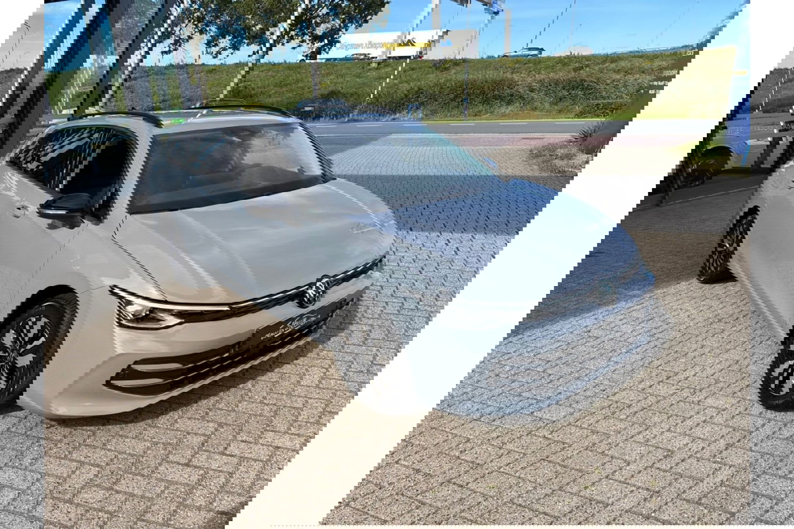 Volkswagen Golf 1.5 TSI 150PK GOAL AIRCO-ECC NAVI DISCOVER PRO PDC VIRTUAL.