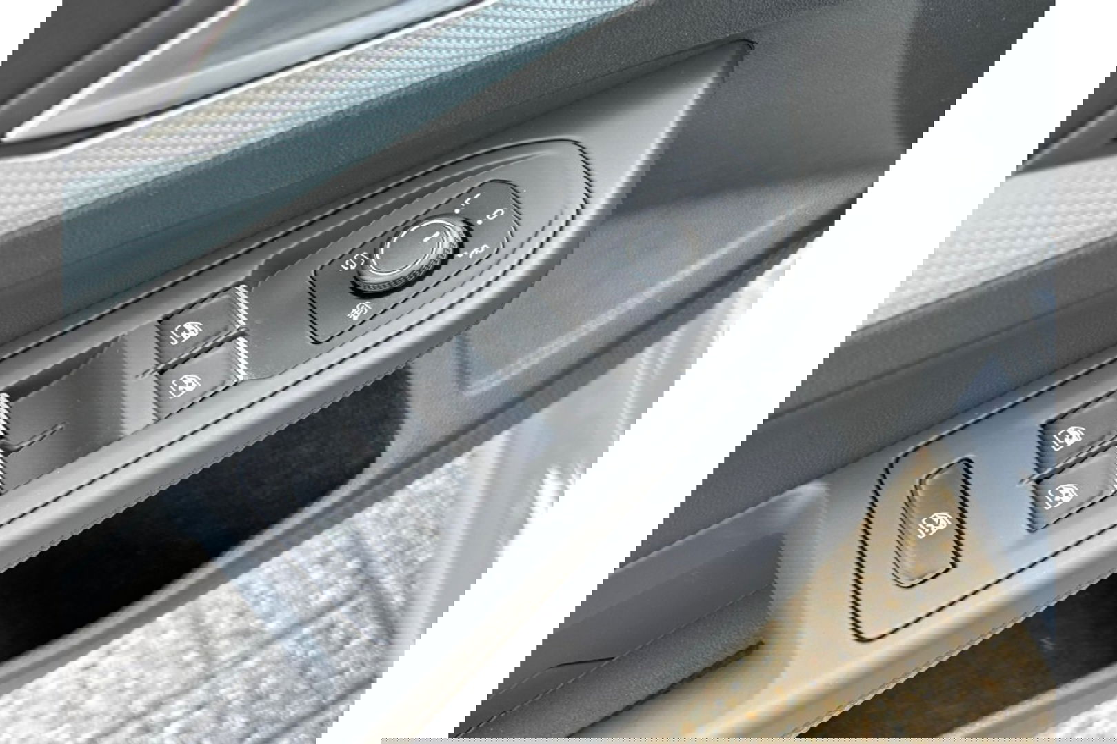 Volkswagen Golf 1.5 TSI 150PK GOAL AIRCO-ECC NAVI DISCOVER PRO PDC VIRTUAL.