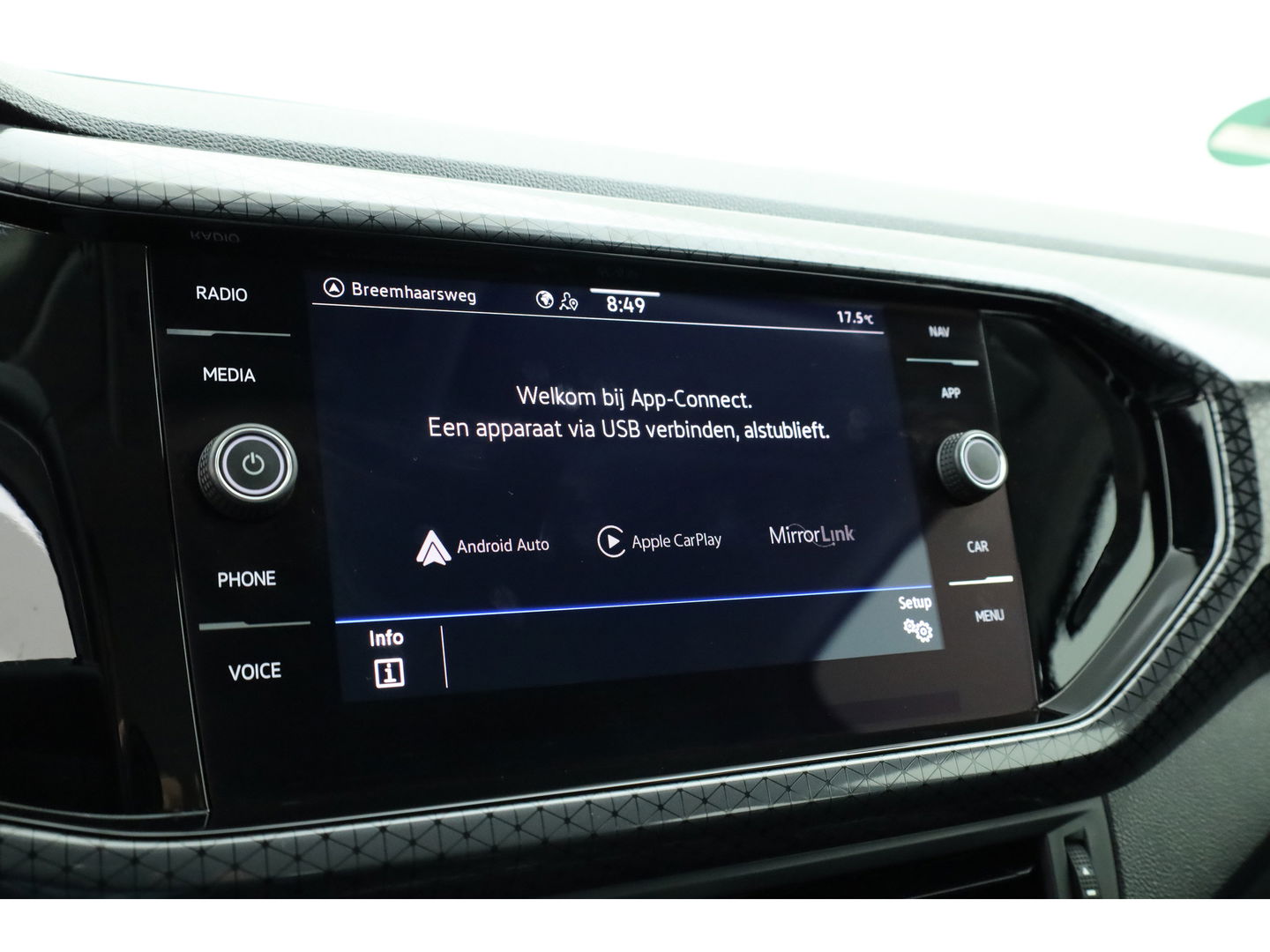 Volkswagen T-Cross 1.0 TSI Style DSG | Adapt. Cruise | CarPlay | Afn. Trekhaak | Navi | All Season | Stoelverw.